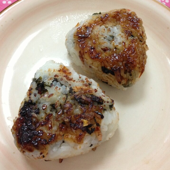 桜エビと青のりの焼きおにぎり